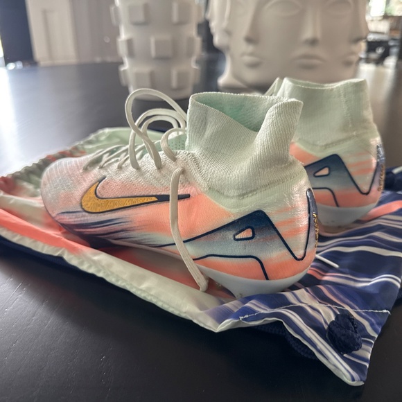 CR7 Nike air zoom soccer cleats - Picture 2 of 4